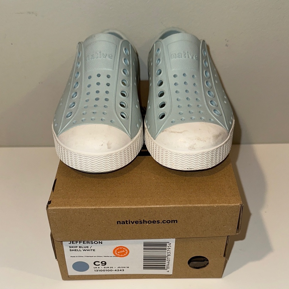 Native Kids Jefferson Slip-Ons - Light Blue and White
